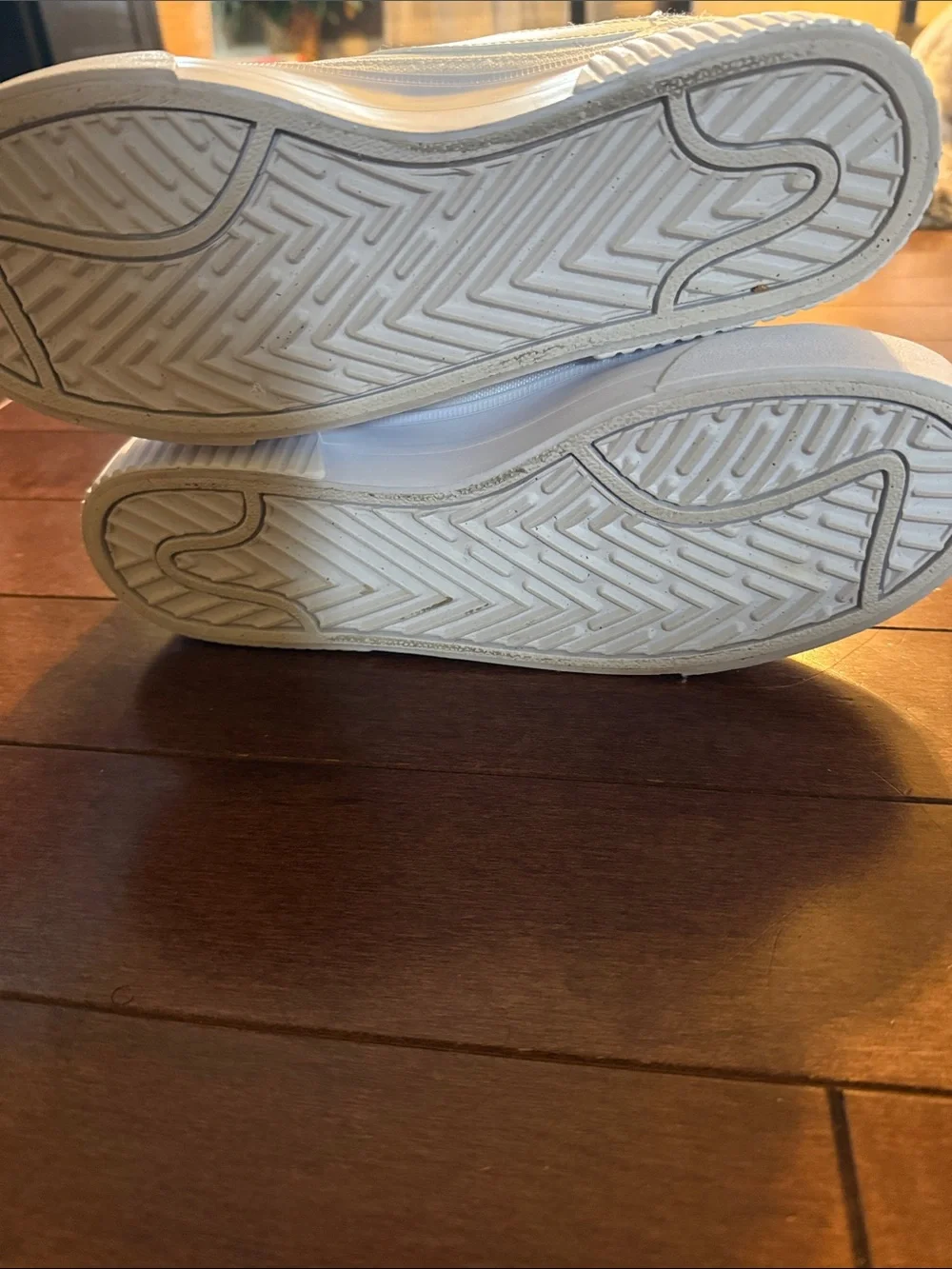 Nike versatile white